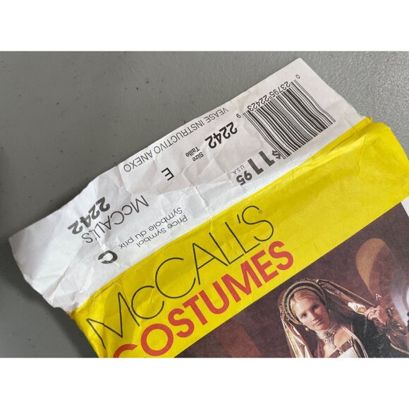 McCalls Misses Renaissance Costume Sizes E (14-16-18) Sewing Pattern 2242 NEW - Picture 5 of 6